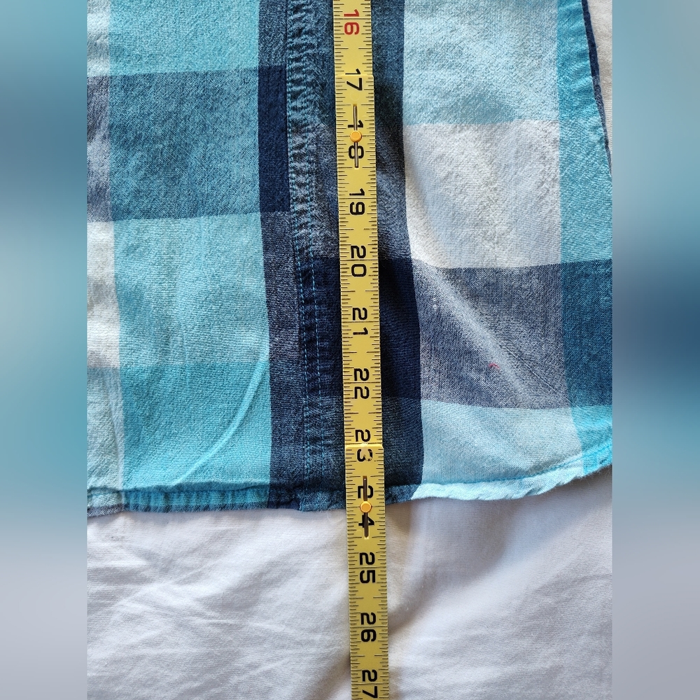 RUE 21 Ladies Button Up Shirt. Size XL (fits like Large) Adj. Sleeves. - Picture 5 of 6